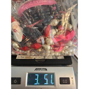 3 lb 5.1 oz Craft Jewelry Lot Repurpose Repair Resell Necklace Bracelets Beads
